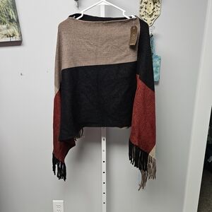 NWT Short poncho fringed sweater one size fit